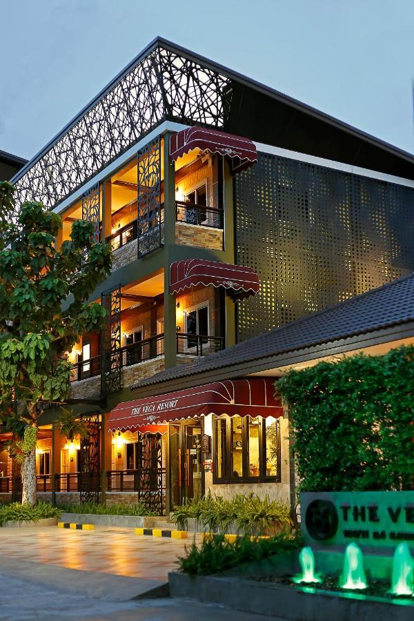 The Vega Resort Chonburi Bagian luar foto